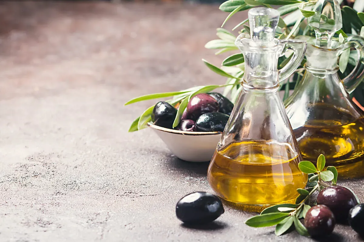 Qué es el aceite de oliva intenso y en qué se diferencia del suave